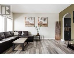 Living room - 9 300 Sparrow Hawk Drive, Fort Mcmurray, AB T9K1A2 Photo 4