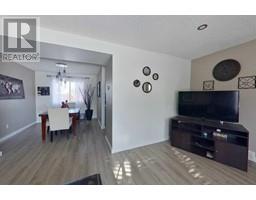 Family room - 158 Maclaren Crescent, Fort Mcmurray, AB T9K1J8 Photo 4