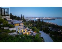 2559 Highgrove Mews, West Vancouver, BC V7S0A4 Photo 2