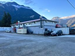 1 5 A D E 821 Sixth Avenue Hope, Hope, BC V0X1L2 Photo 3