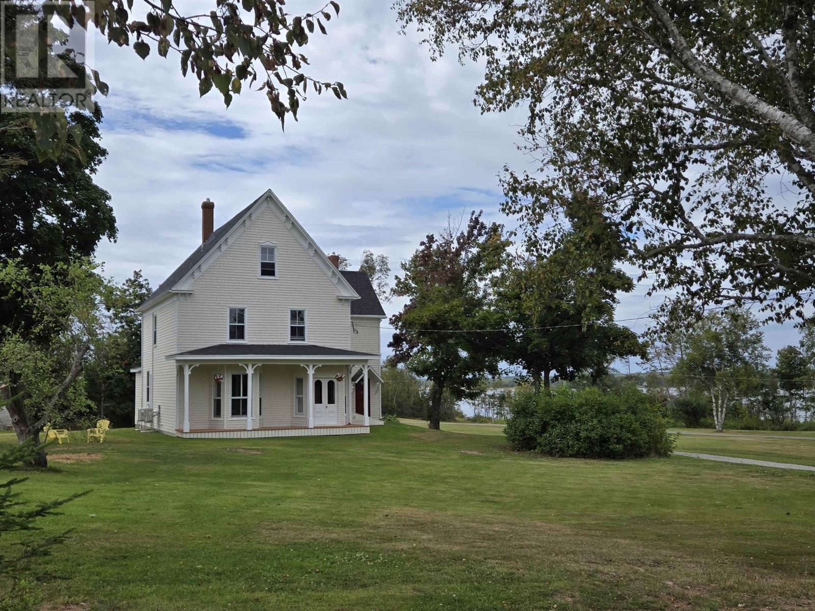 3753 Trans Canada Highway Rte 1