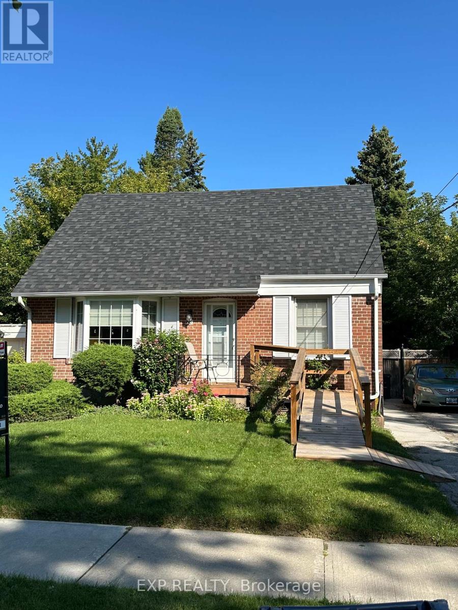 18 Pleasant Avenue