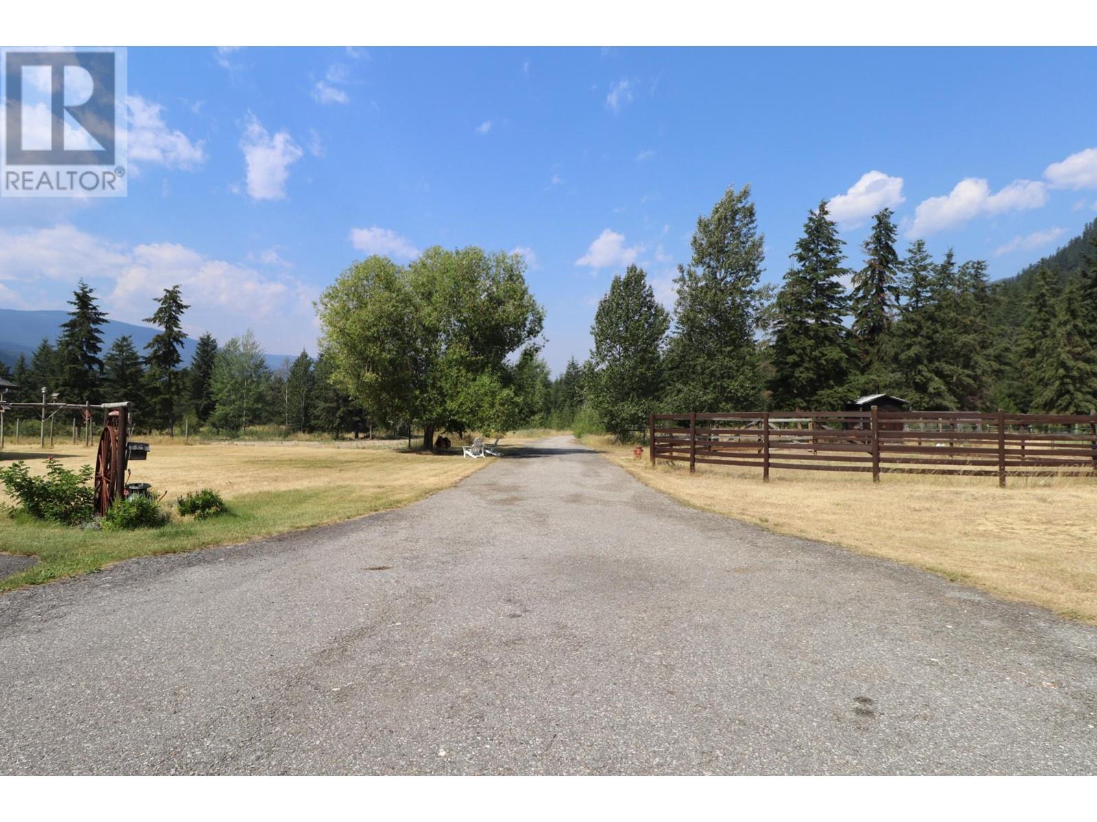 3056 Harmon Road, Clearwater House For Sale MLS 181506 Ovlix