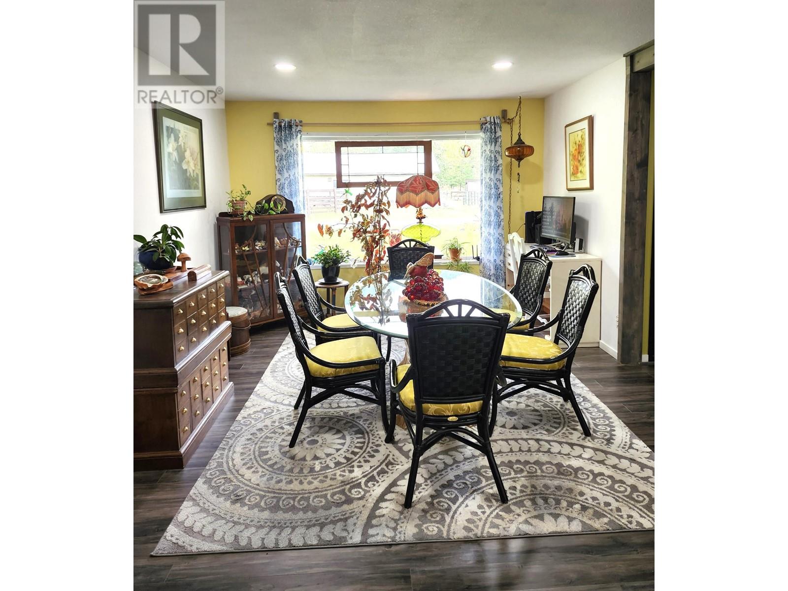 3056 Harmon Road, Clearwater House For Sale MLS 181506 Ovlix