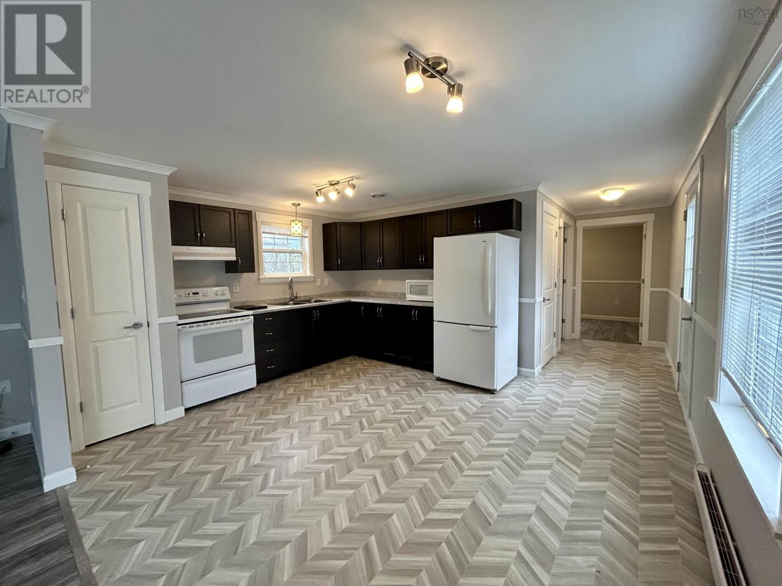 820 Duggan Drive, Beaver Bank undefined For Sale MLS 202425432 Ovlix