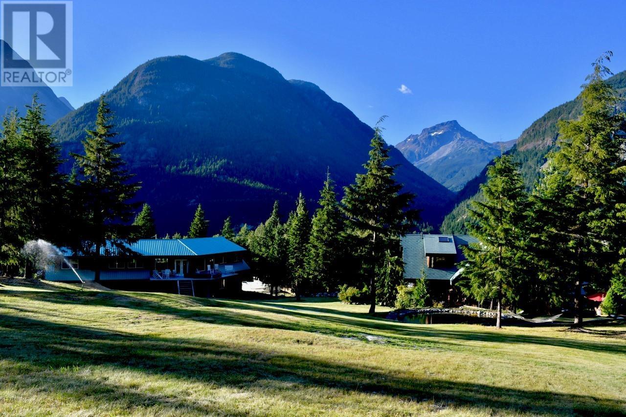 3531 Mackenzie 20 Highway