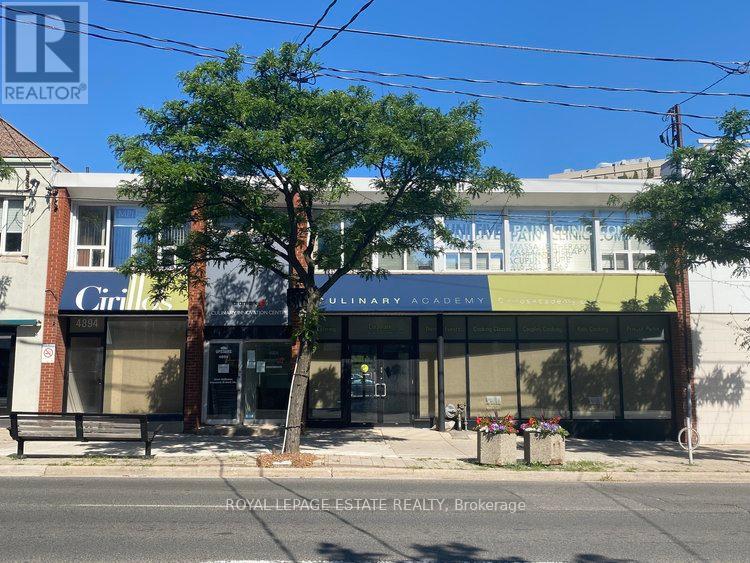 202 A 4894 96 Dundas Street W
