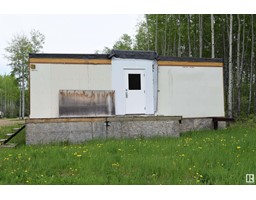 Bedroom 3 - 455 Industrial Dr N, Red Earth Creek, AB T0G1X0 Photo 5