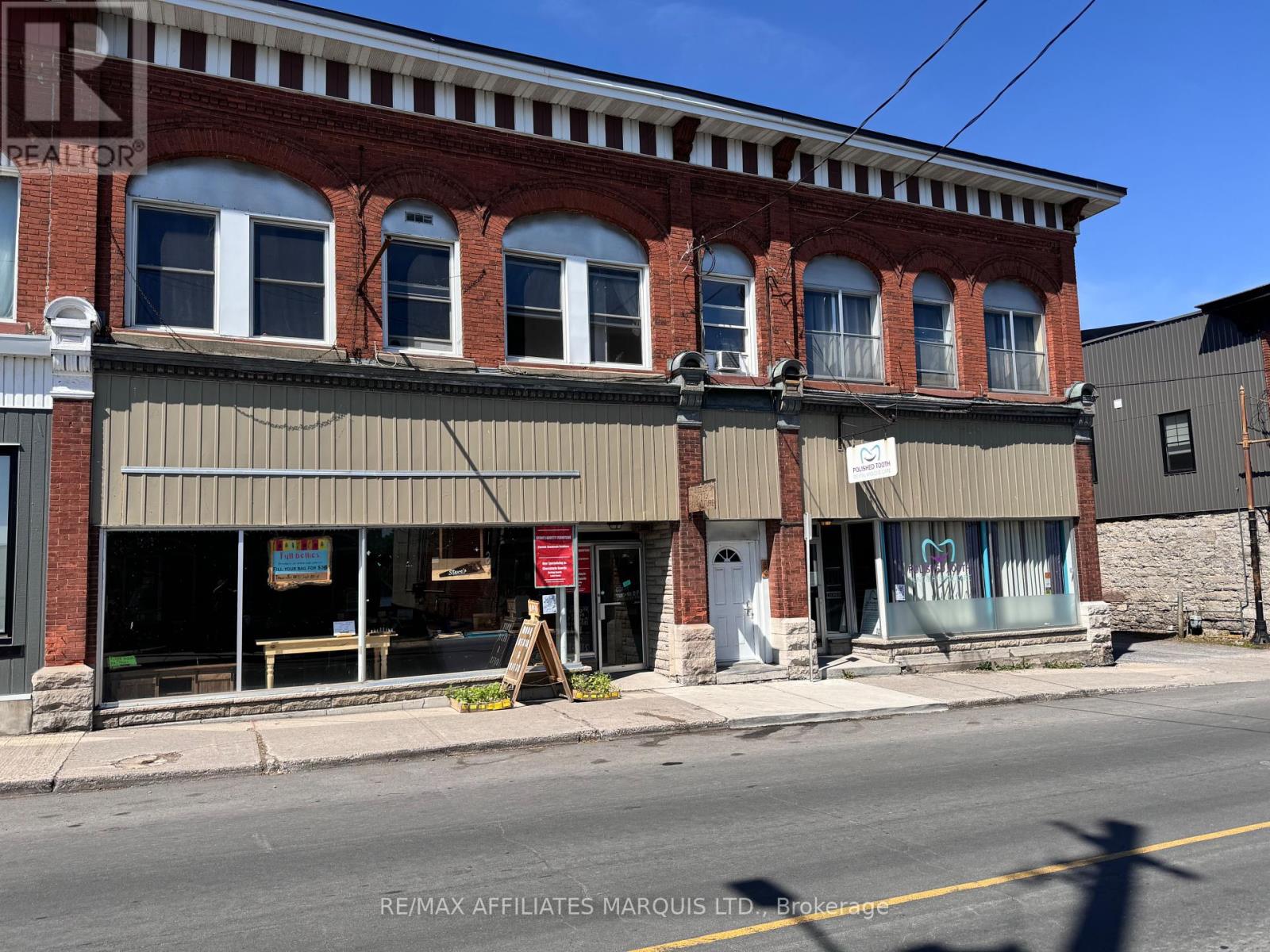 24 26 Alexandria Main Street S