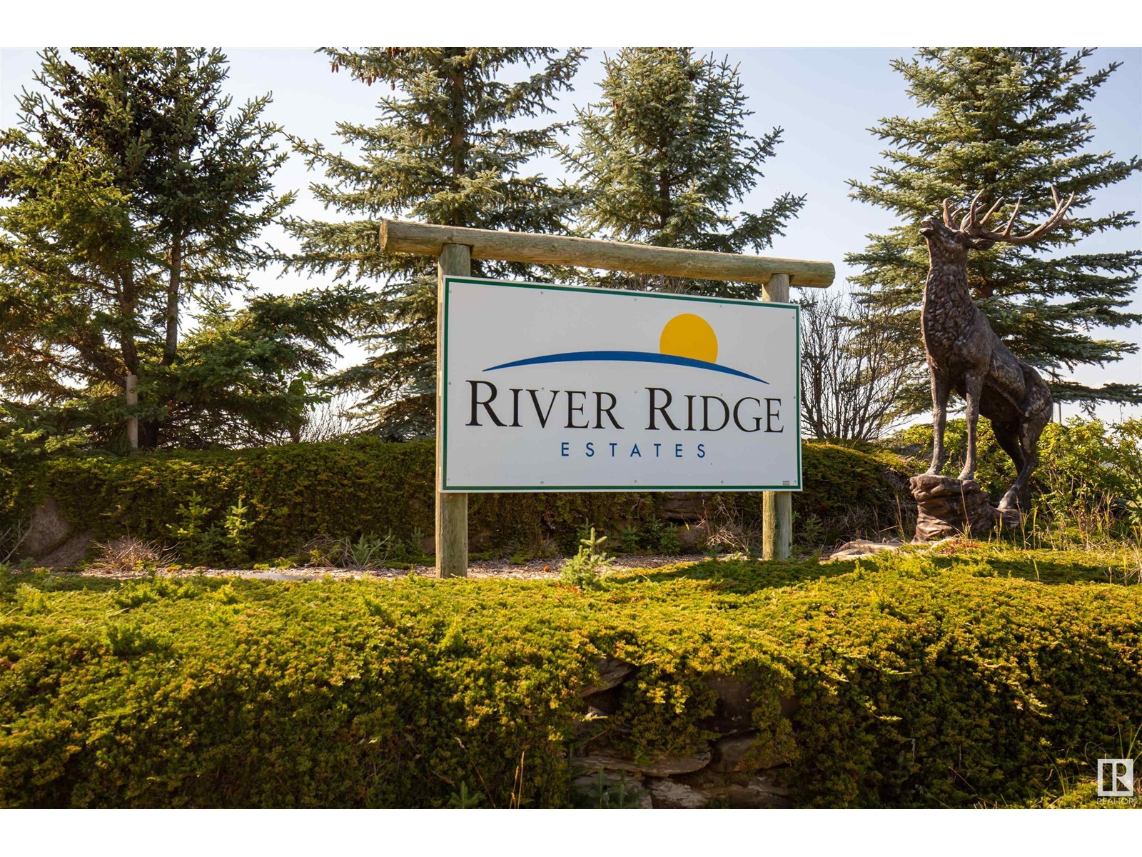 5 River Ridge Es
