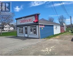112 St Pierre Ouest Boulevard, Caraquet, NB E1W1B9 Photo 2