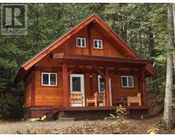 Living room - Specialty Clearwater Valley Road, Wells Gray, BC V0E1N1 Photo 2