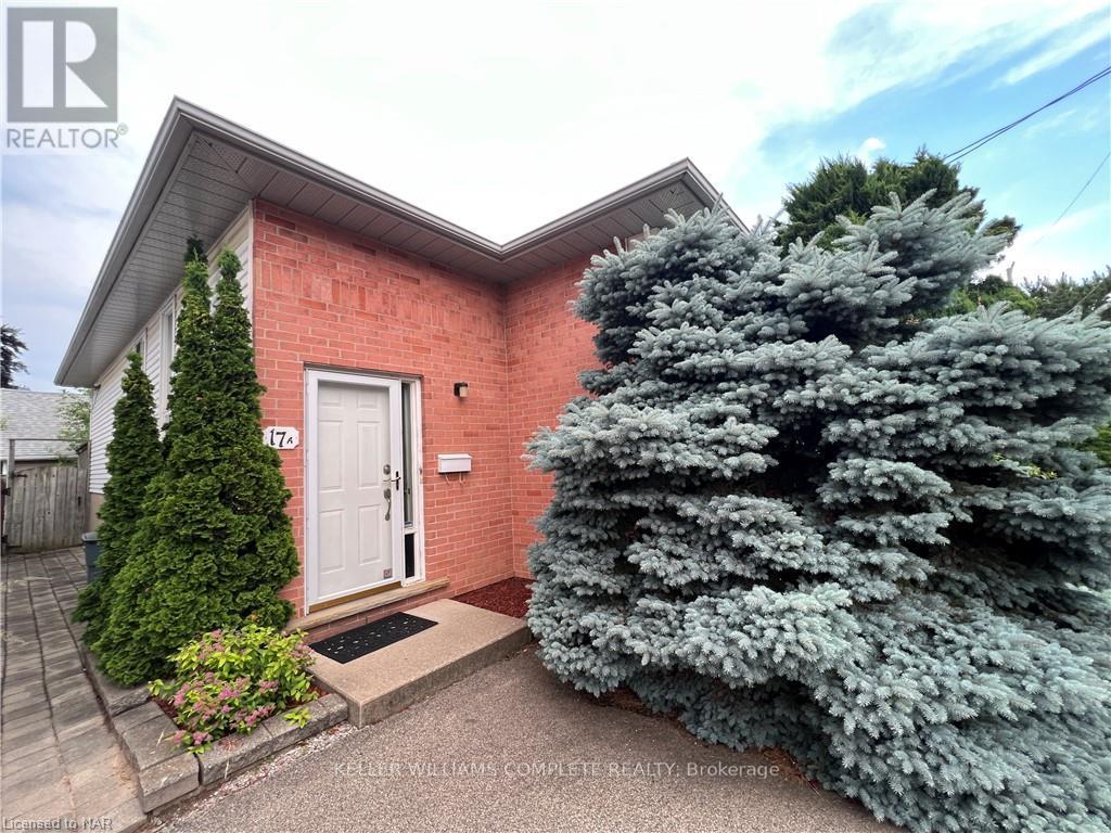 17 A Watkins Street