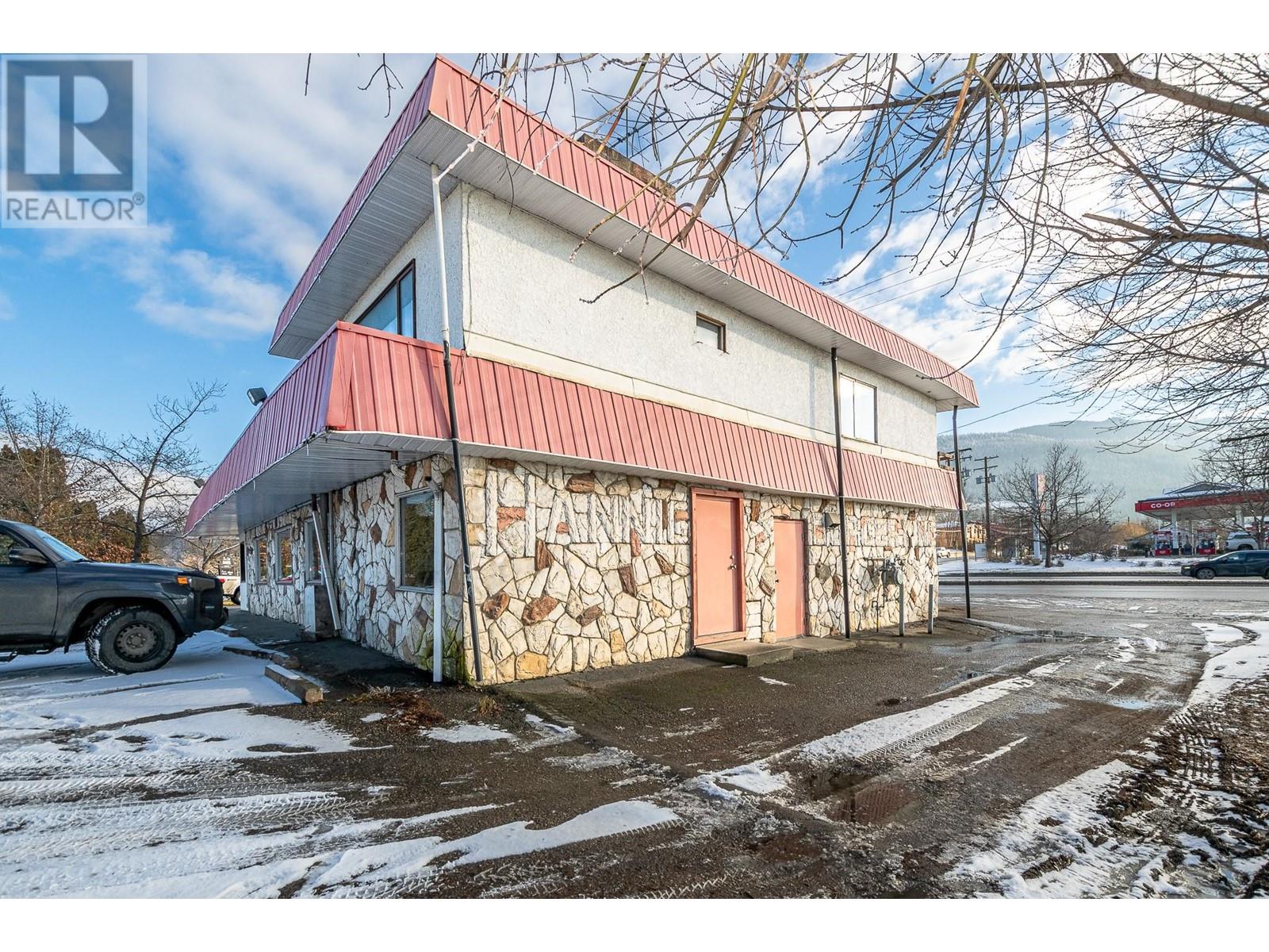21 61 Shuswap Street Nw