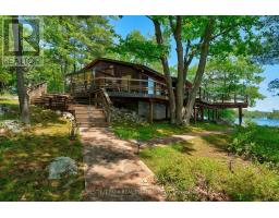 Living room - 1 Hickey Island, Frontenac Islands, ON K0E1L0 Photo 2