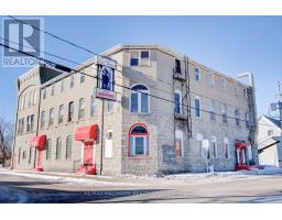 72 Daniel Street, Smiths Falls, ON K7A1J7 Photo 3