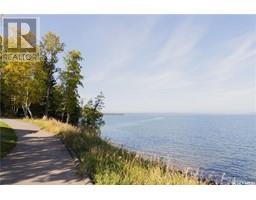 827 Lakeview Drive, Prince Albert National Park, SK S0J2Y0 Photo 2