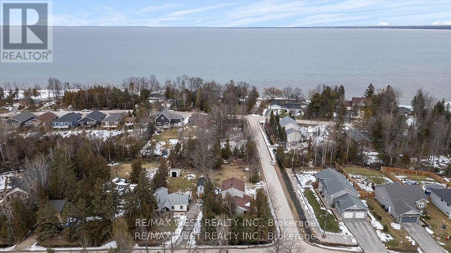 30 Bayswater Drive W