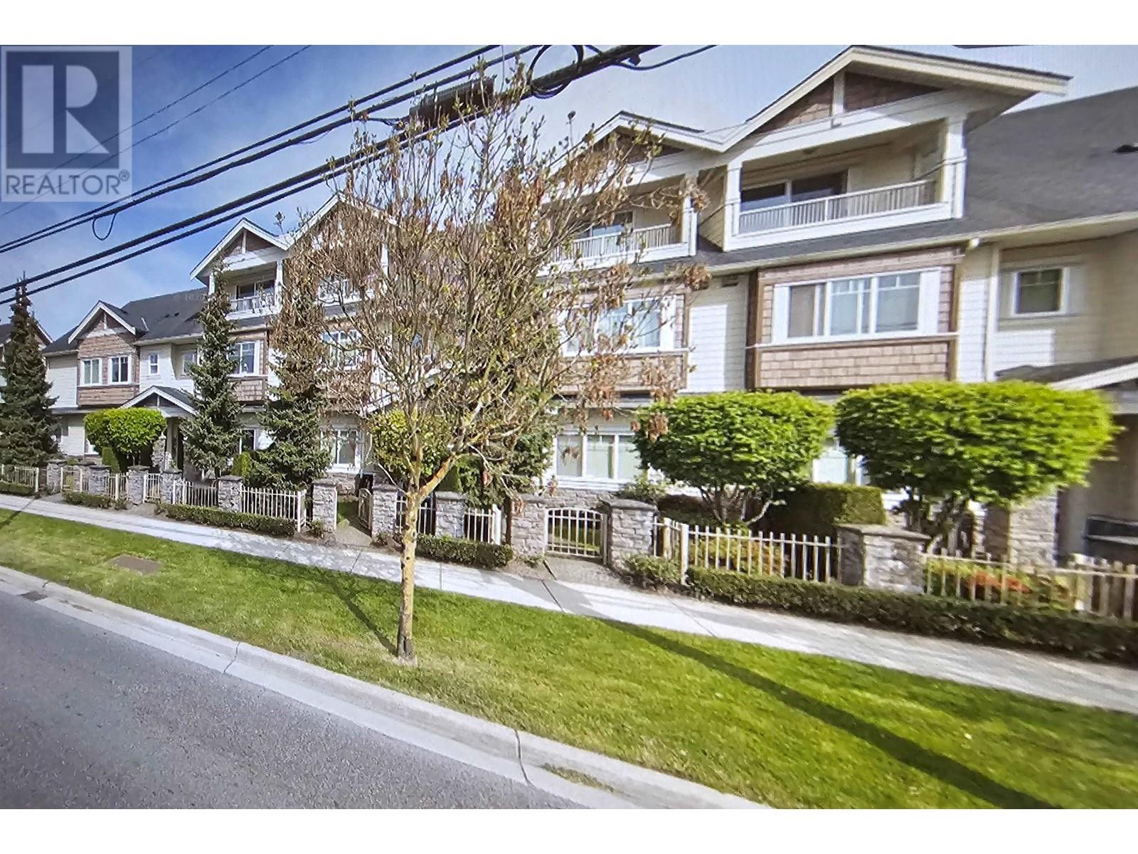 4 9700 No 3 Road