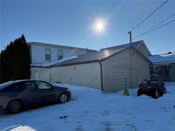 104 Richhill Avenue E, Image 2