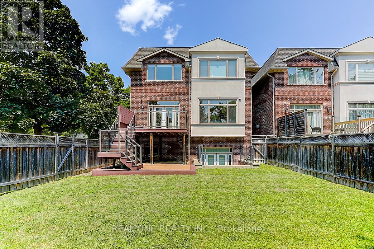 297 Churchill Avenue