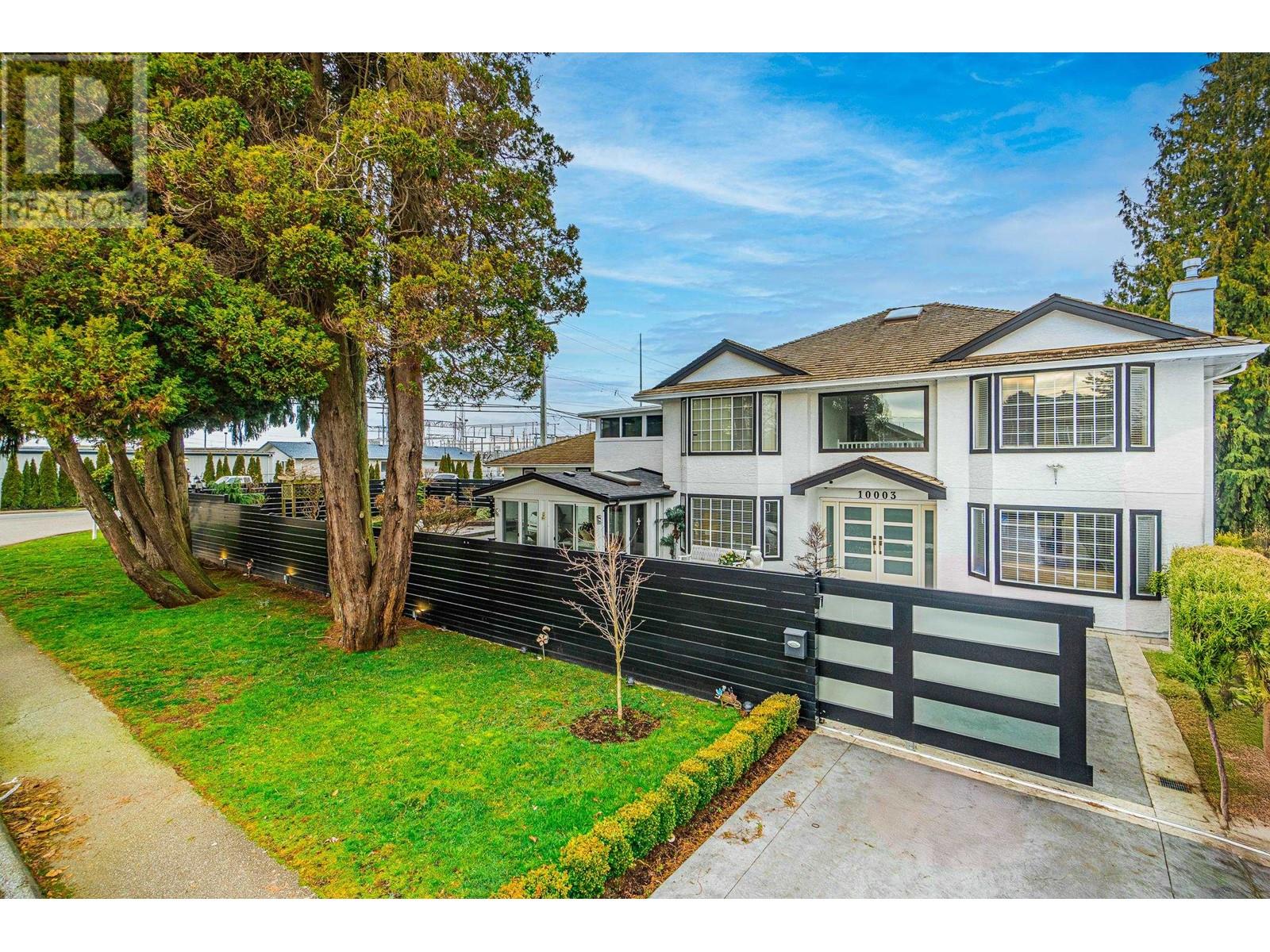 10003 Gilmore Crescent