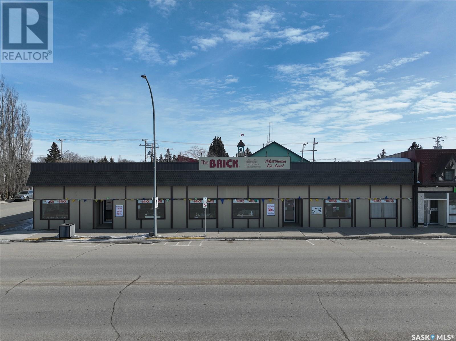 The Brick Humboldt Sk