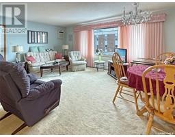 Bedroom - 3 1187 Ashley Drive, Swift Current, SK S9H1N4 Photo 3