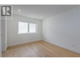 4 3385 Mamquam Road, Image 3