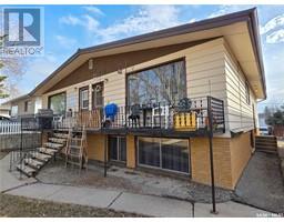 459 6th Avenue Nw, Swift Current, SK S9H0Y2 Photo 3