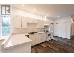 Living room - 3118 Slocan Park Road, Slocan Park, BC V0G2E0 Photo 4