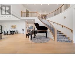 7415 Lambeth Drive, Image 3