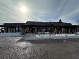 Box 254 561 Wellington Street, Virden, MB R0M2C0 Photo 3