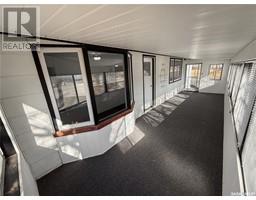 Dining room - 106 1st Street, Gull Lake, SK S0N1A0 Photo 3