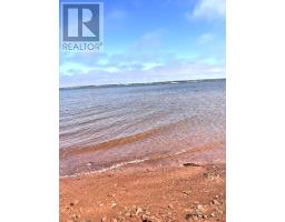 Porch - 609 Queens Point Road, Grand Tracadie, PE C0A1P0 Photo 5