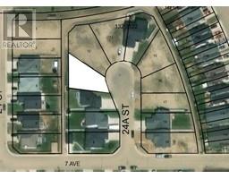 714 24 A Street, Wainwright, AB T9W0B6 Photo 3