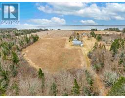 Porch - 5246 Route 17, Murray Harbour North, PE C0A1R0 Photo 3