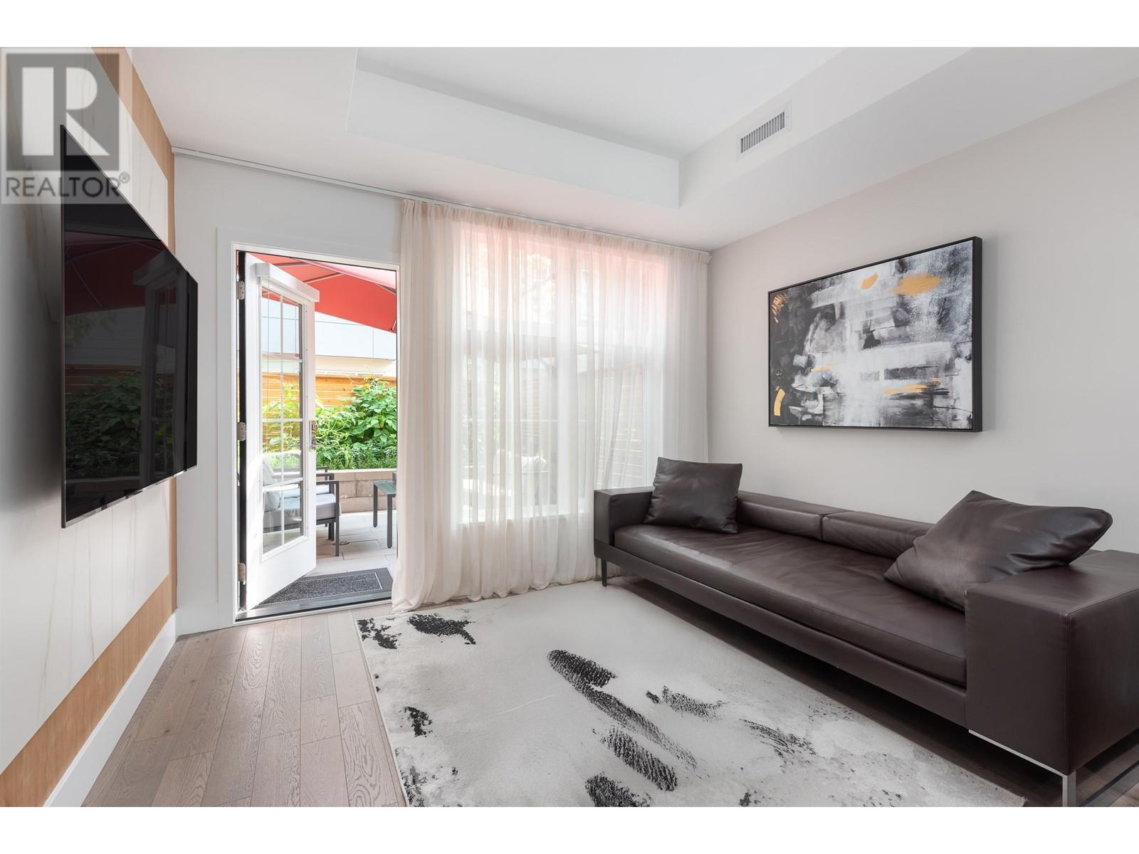 124 2070 Curling Road