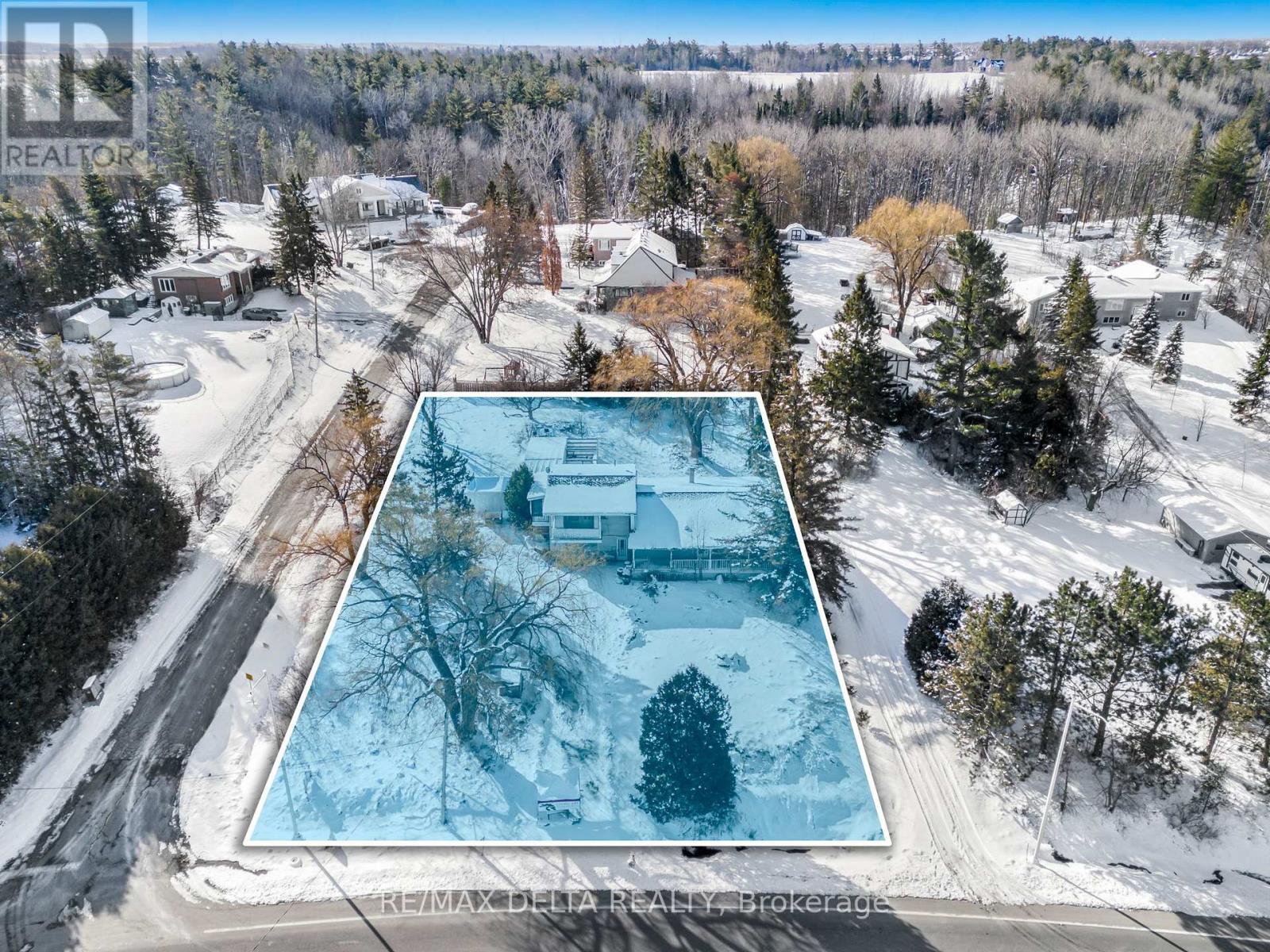 1116 Old Montreal Road
