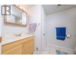 247 Broadway Street, Kincardine, ON N2Z2X9 Photo 3