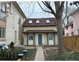 16 18 Mosley Street, Aurora, ON L4G1G6 Photo 3