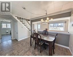 Foyer - 299 Bd St Pierre E Boulevard, Caraquet, NB E1W1B5 Photo 5