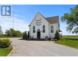 7860 County Rd 20, Amherstburg, ON N9V0C8 Photo 2