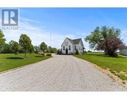 7860 County Rd 20, Amherstburg, ON N9V0C8 Photo 4