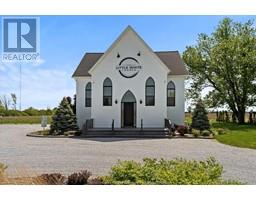 7860 County Rd 20, Amherstburg, ON N9V0C8 Photo 3