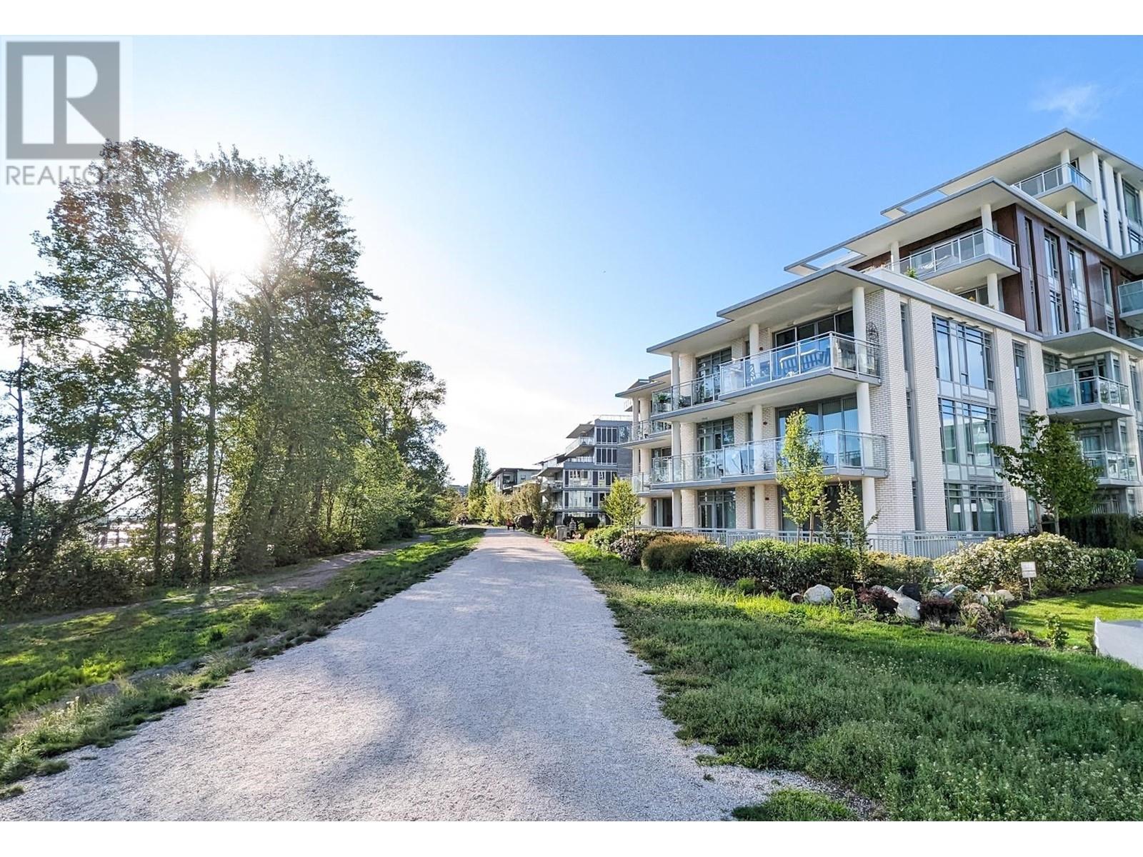 301 3188 Riverwalk Avenue