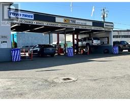 6092 Kingsway, Image 3