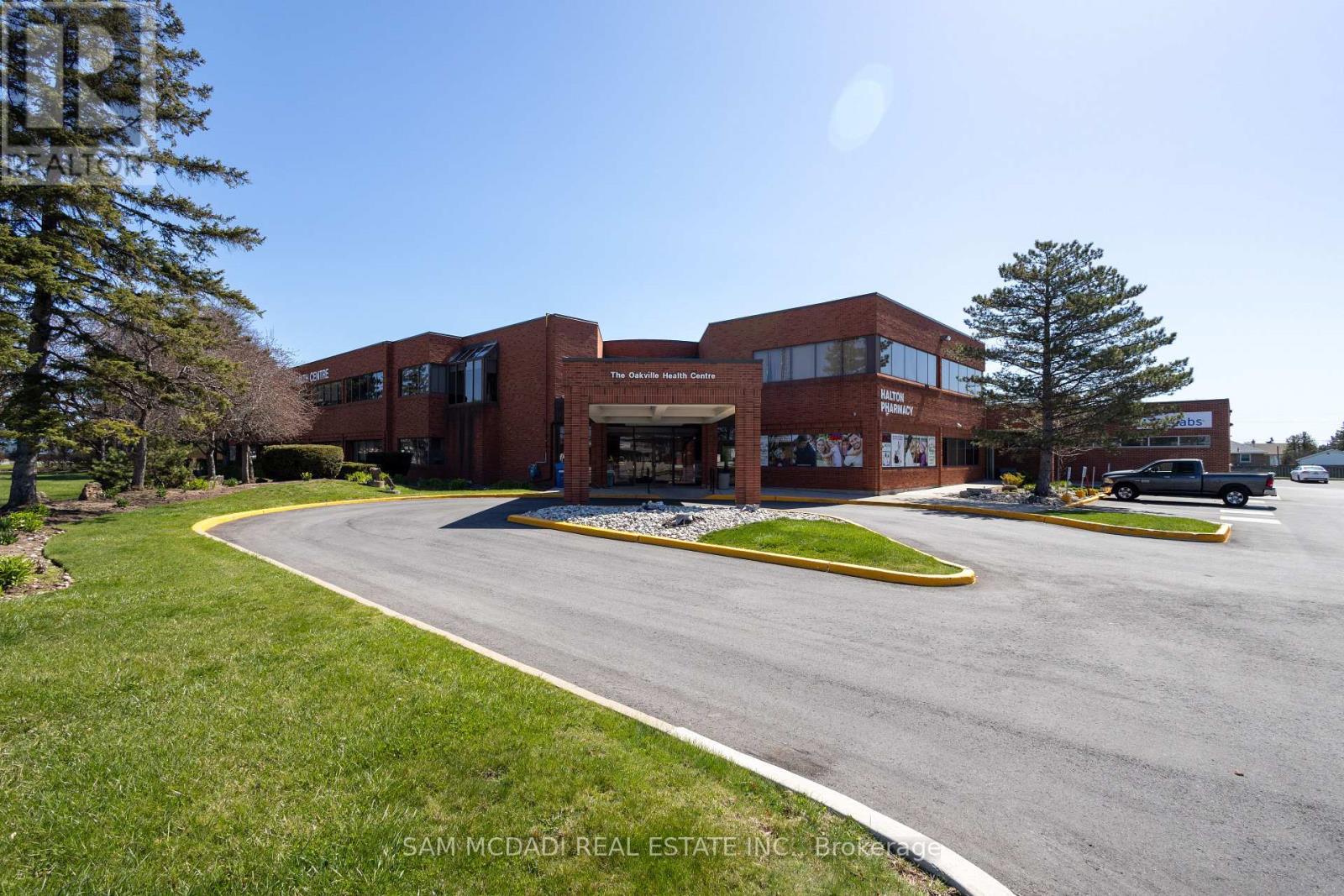 120 1060 Speers Road