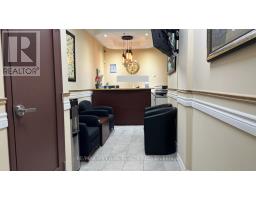 409 1275 Finch Avenue W, Image 3