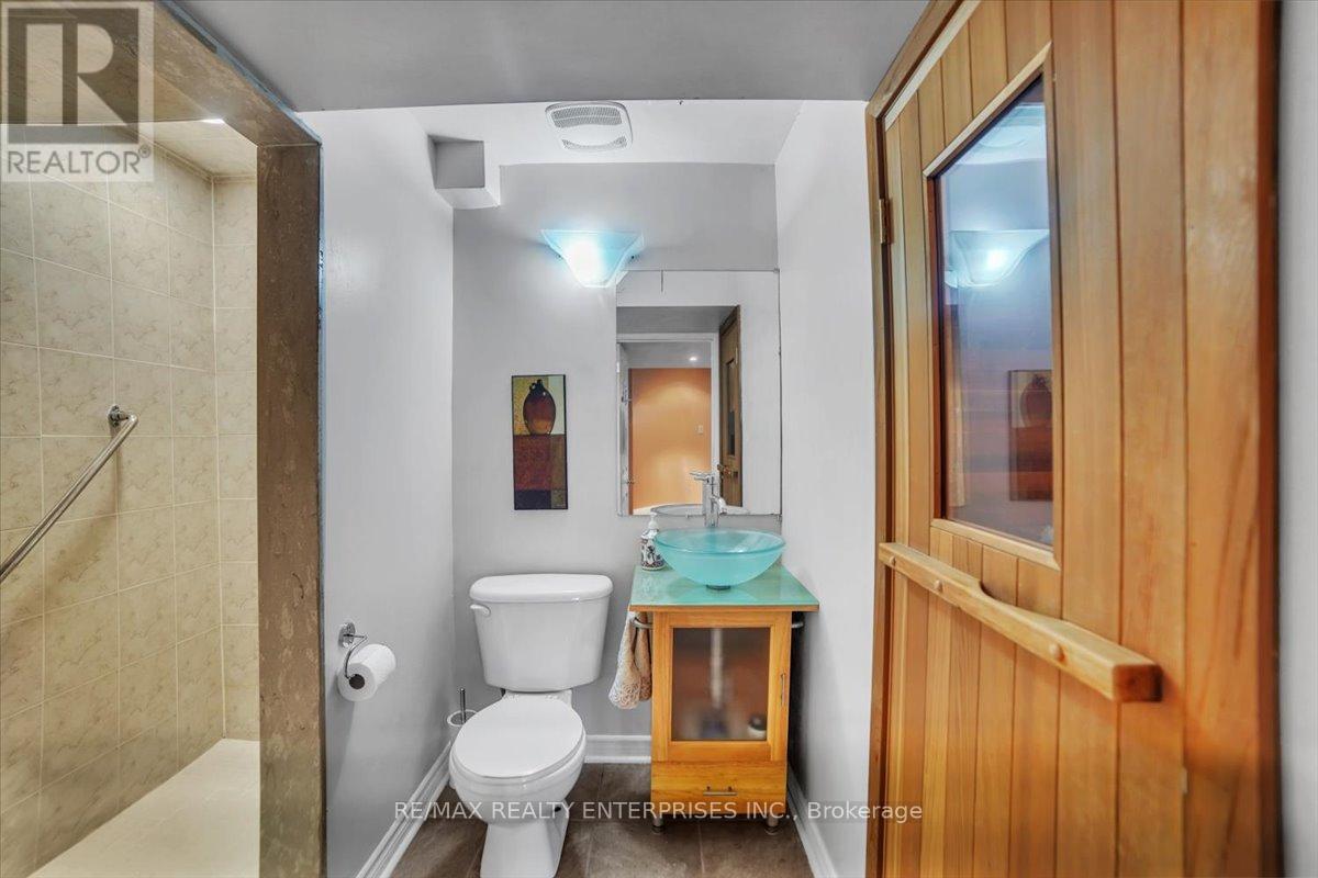 18 Southcrest Court